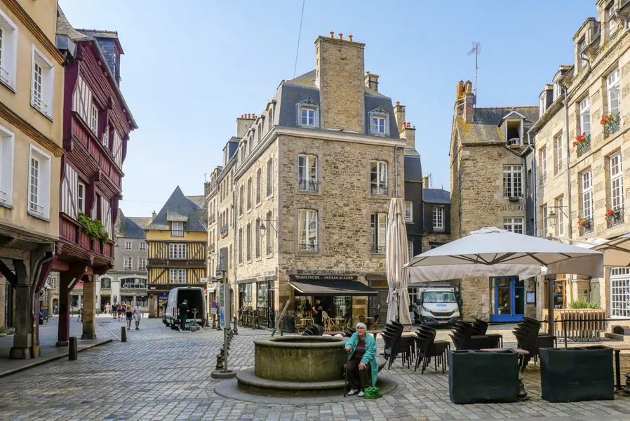 Fonds de commerce à vendre - Restauration - Aucaleuc (22100) - 407 360 €