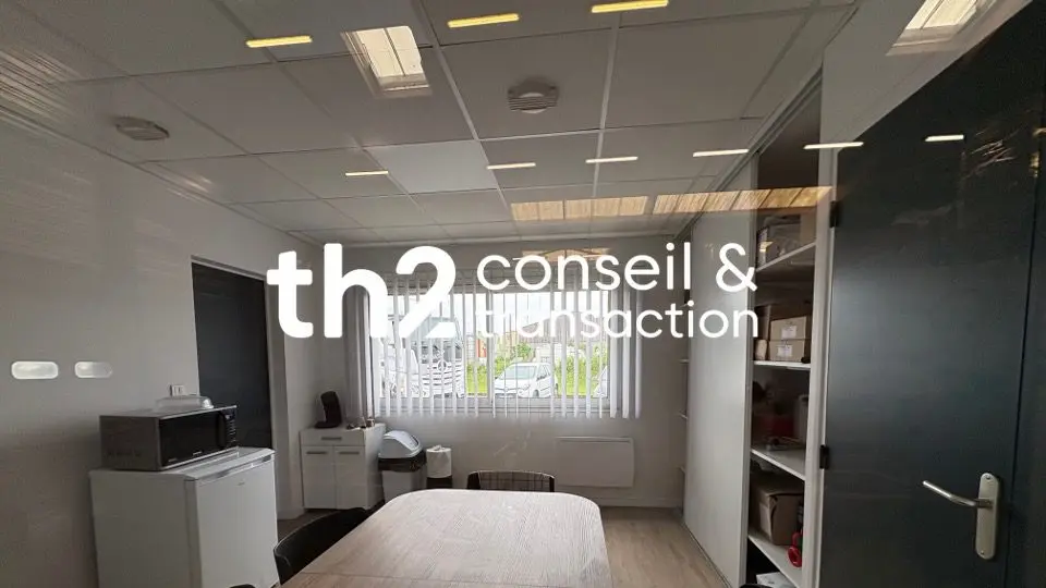 Entrepôt / Activité à vendre - Baudre (50000) - 930 m²