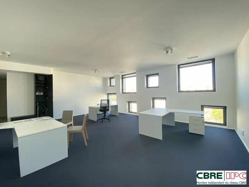 LOCATION - REF 8411FD