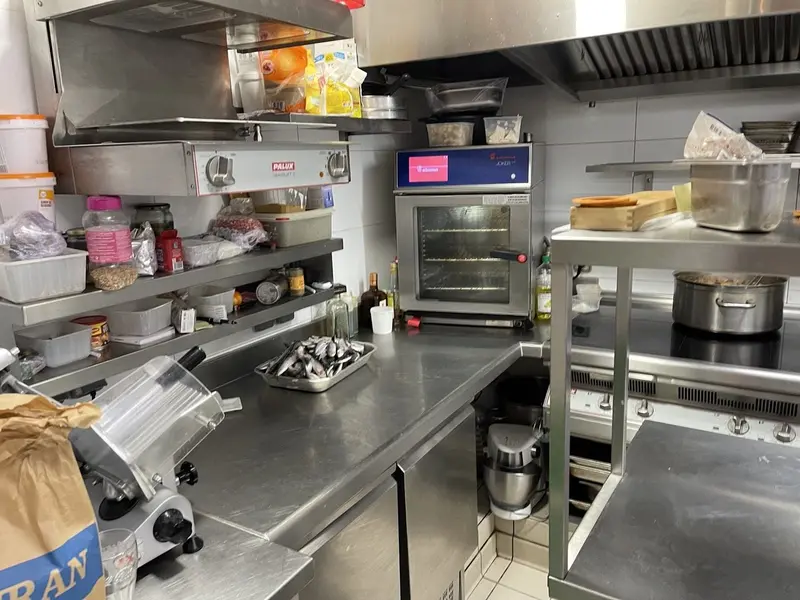 Métro BOURSE - Superbe restaurant 70 cvts - Licence IV