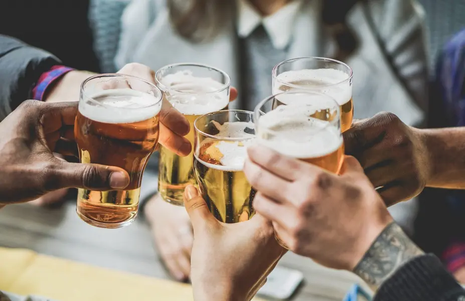 PARIS 15 - PORTE DE VERSAILLES - LICENCE 4 - TERRASSE - PETIT LOYER