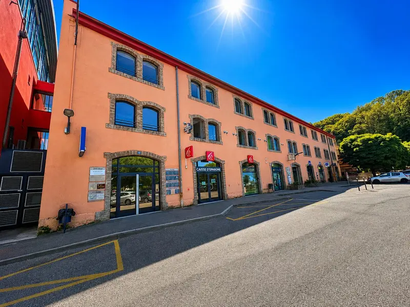 Locaux à louer - 242 m² - Saint julien les Metz