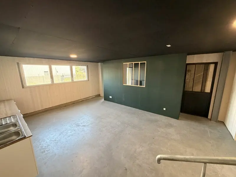 A LOUER - 169 M² BUREAUX - MIOS 