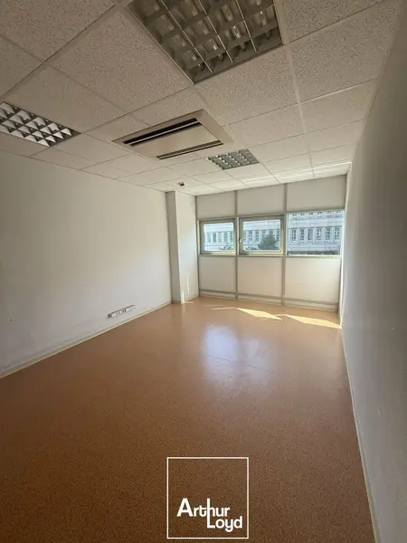A LOUER Bureaux 130m2-Tulle