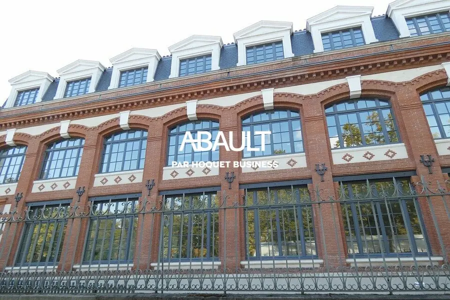 A vendre Local commercial  250m² Bruguières