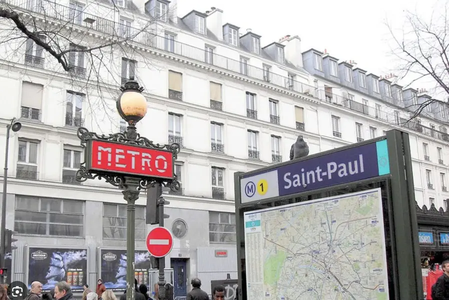 Coffee shop 18 couverts - proche sortie de métro