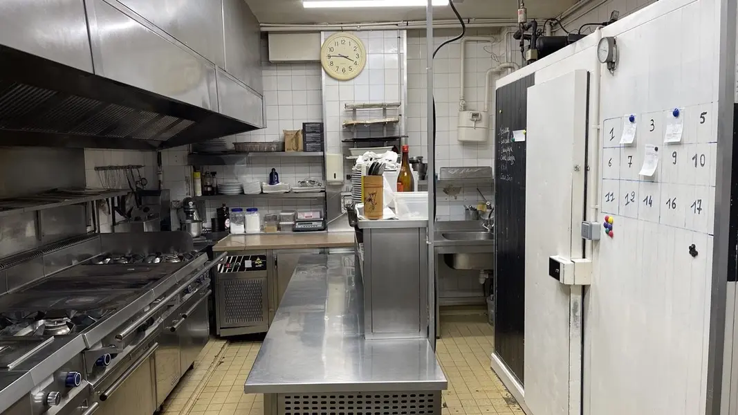 PARIS 8ème - Restaurant gastronomique - 150 m2