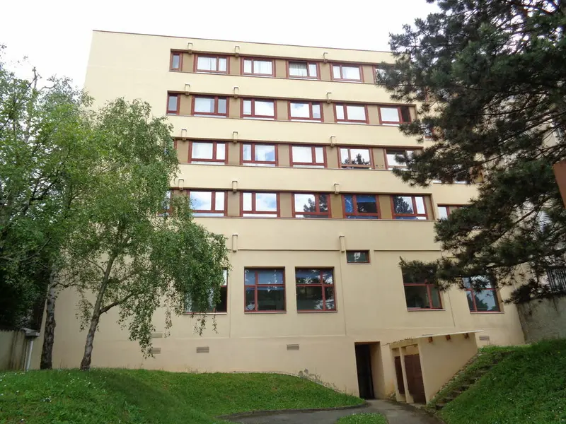 A louer Bureaux 236m² Bron
