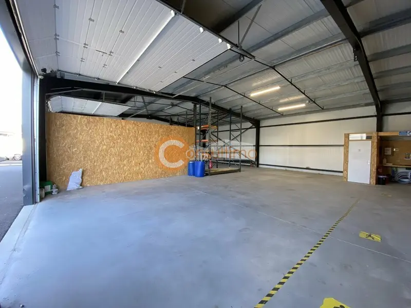 A LOUER LOCAL D'ACTIVITÉS  - 100 M2 - ZA MIOS
