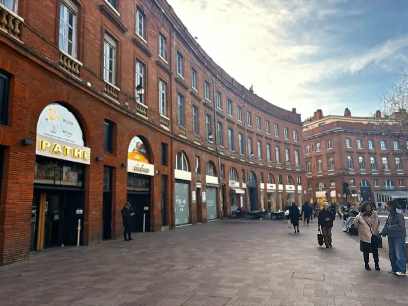 A louer Emplacement Premium de 162 m²- 31000 Toulouse
