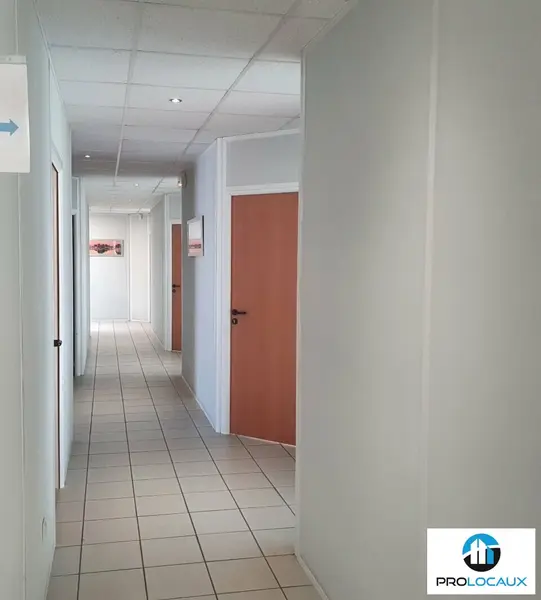 A vendre Local commercial  199m² Fontanil-Cornillon