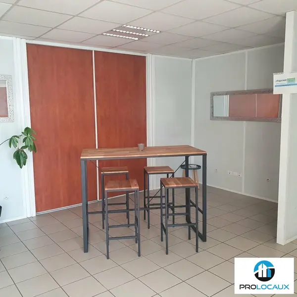 A louer Local commercial  199m² Fontanil-Cornillon
