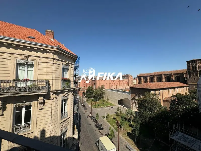 A LOUER BUREAUX 87 M² - (31000) TOULOUSE