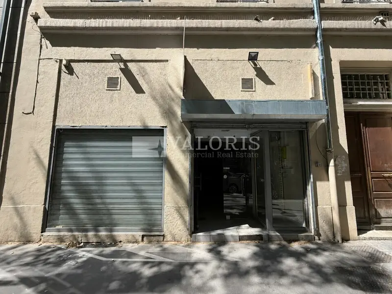 A louer Local commercial  127.11m² Lyon 03