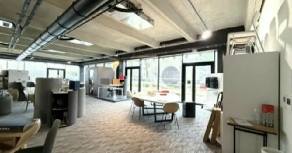 BUREAU - LOCAL COMMERCIAL ERP 5 - 273 M² A LOUER - MERIGNAC AEROPORT
