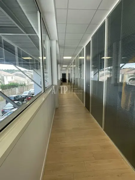 BUREAU A LOUER 167 M² PESSAC PROCHE ROCADE
