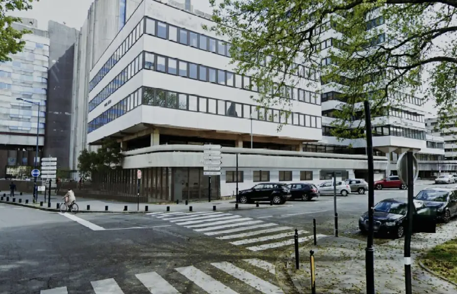 BORDEAUX MERIADECK - LOCAUX ERP A VENDRE - 1200 M²
