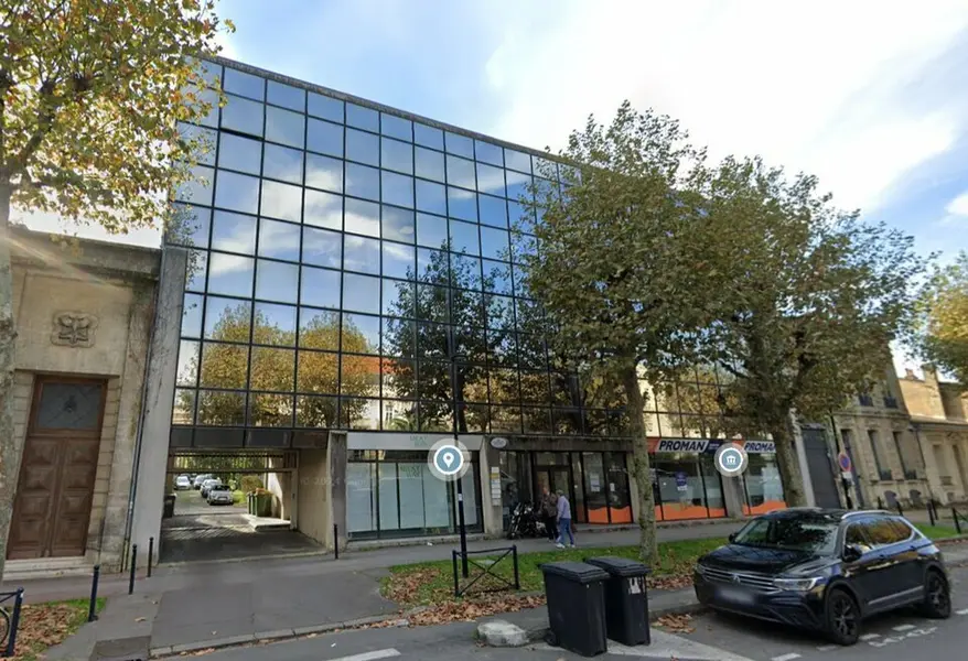 BUREAU A LOUER - ERP PMR BORDEAUX COURS DU MEDOC