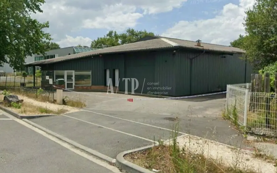 A louer Locaux d'activité 662m² Gradignan