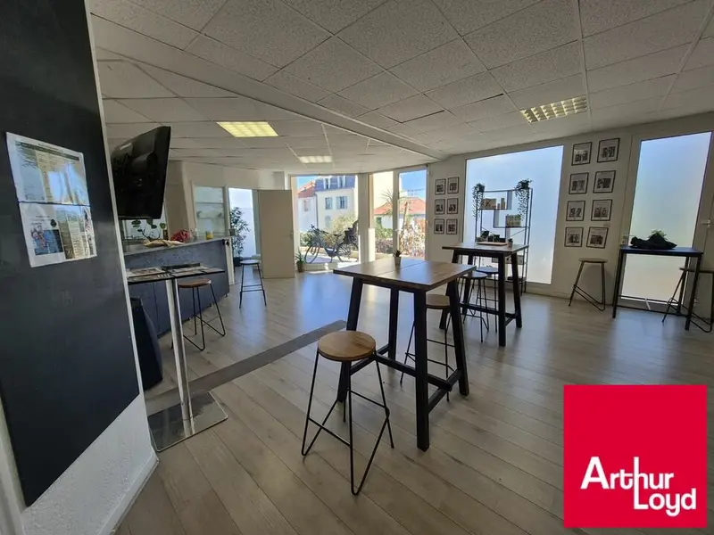 A louer Local commercial  70m² Biarritz