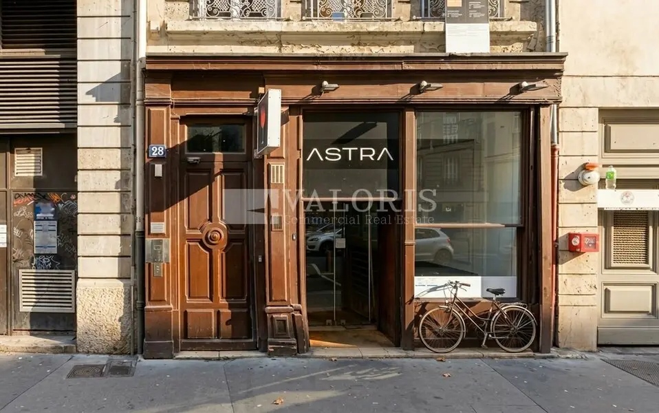 A louer Local commercial  114.31m² Lyon 02