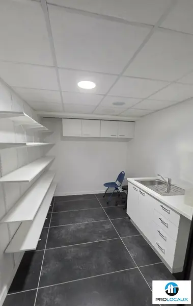 A louer Local commercial  109m² Voiron