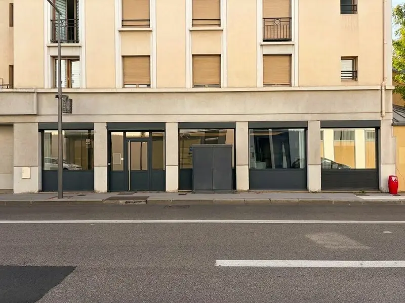 A louer Local commercial  168.28m² Tassin-la-Demi-Lune