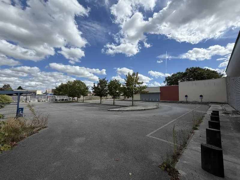 A louer Local commercial  1480m² Saint-Mard