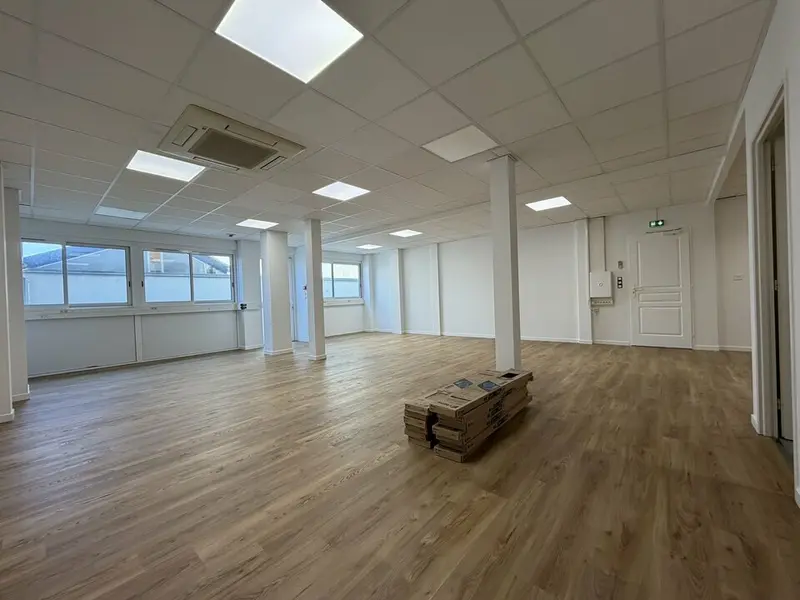 A louer Local commercial  95m² Biarritz