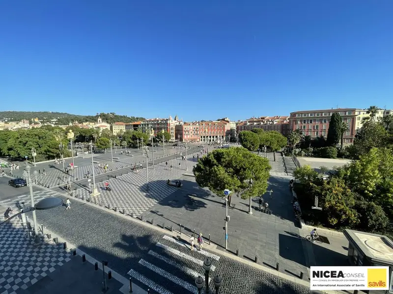 A louer Bureaux 146m² Nice