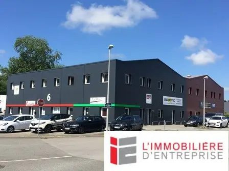A LOUER - BUREAUX - VANNES  