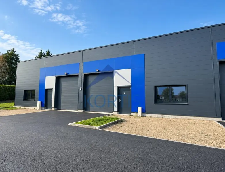 Local d'activité & bureaux de 295 m² à louer  Pommiers (69480)