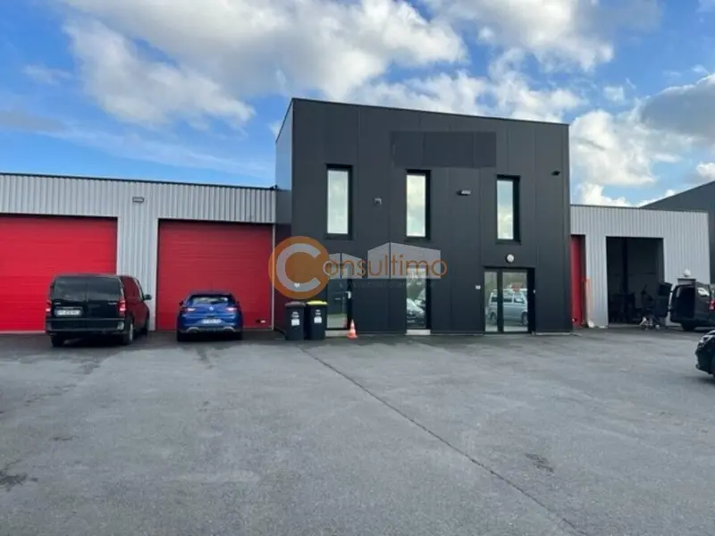 A Vendre - Local d'activités et de bureaux - Saint Loubes