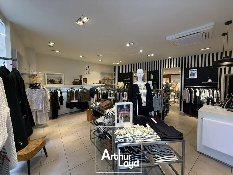 LOCAL COMMERCIAL A LOUER - CENTRE-VILLE DE BRIVE 