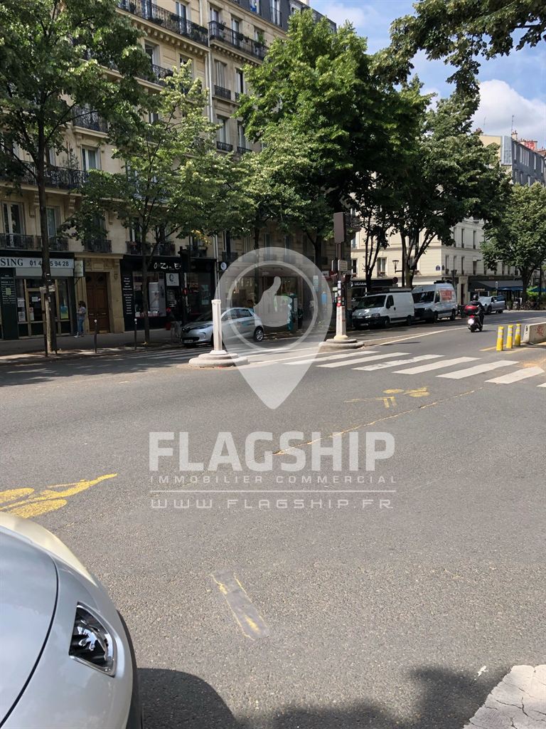 Local Commercial à louer - Paris (75000) - 150 m²