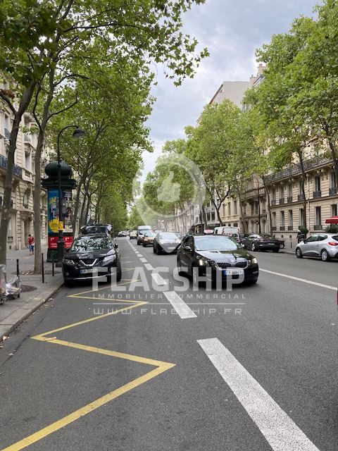 Local Commercial à louer - Paris (75000) - 80 m²