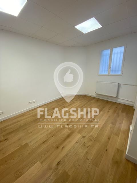 Bureaux à vendre de 197 m² RDC FG POISSONIERE