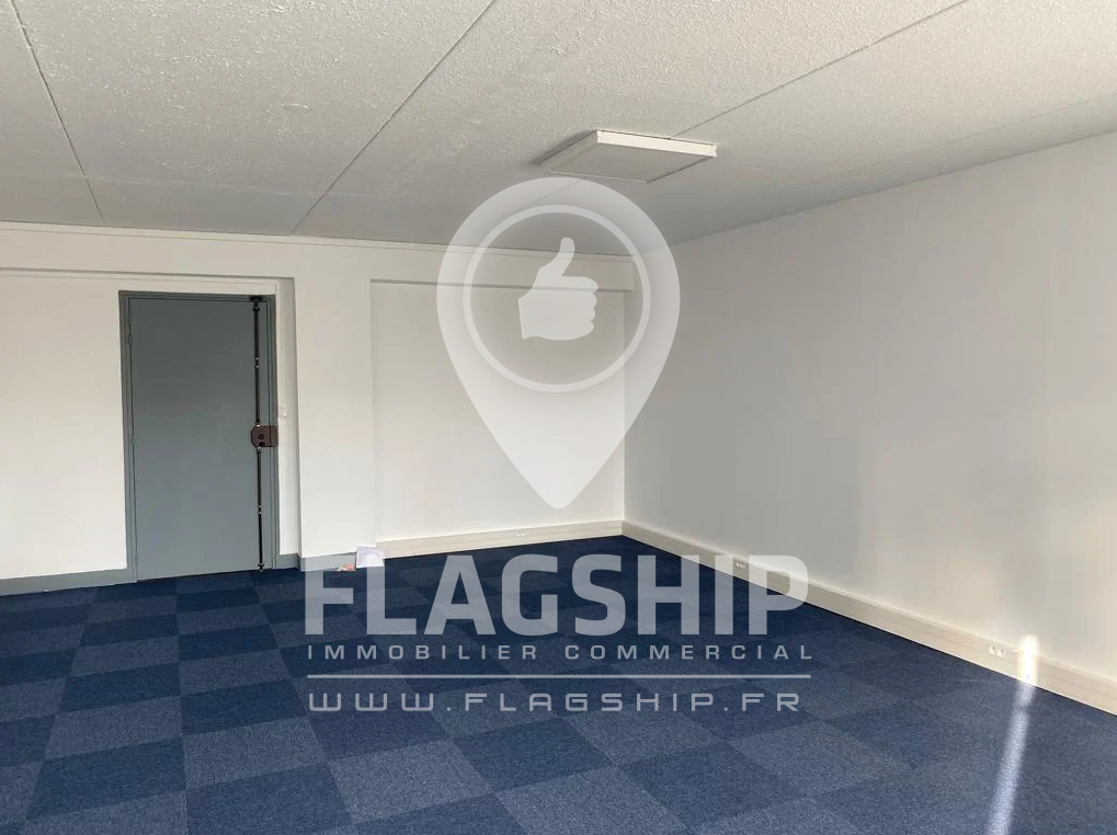 BUREAUX 56M² - CRETEIL