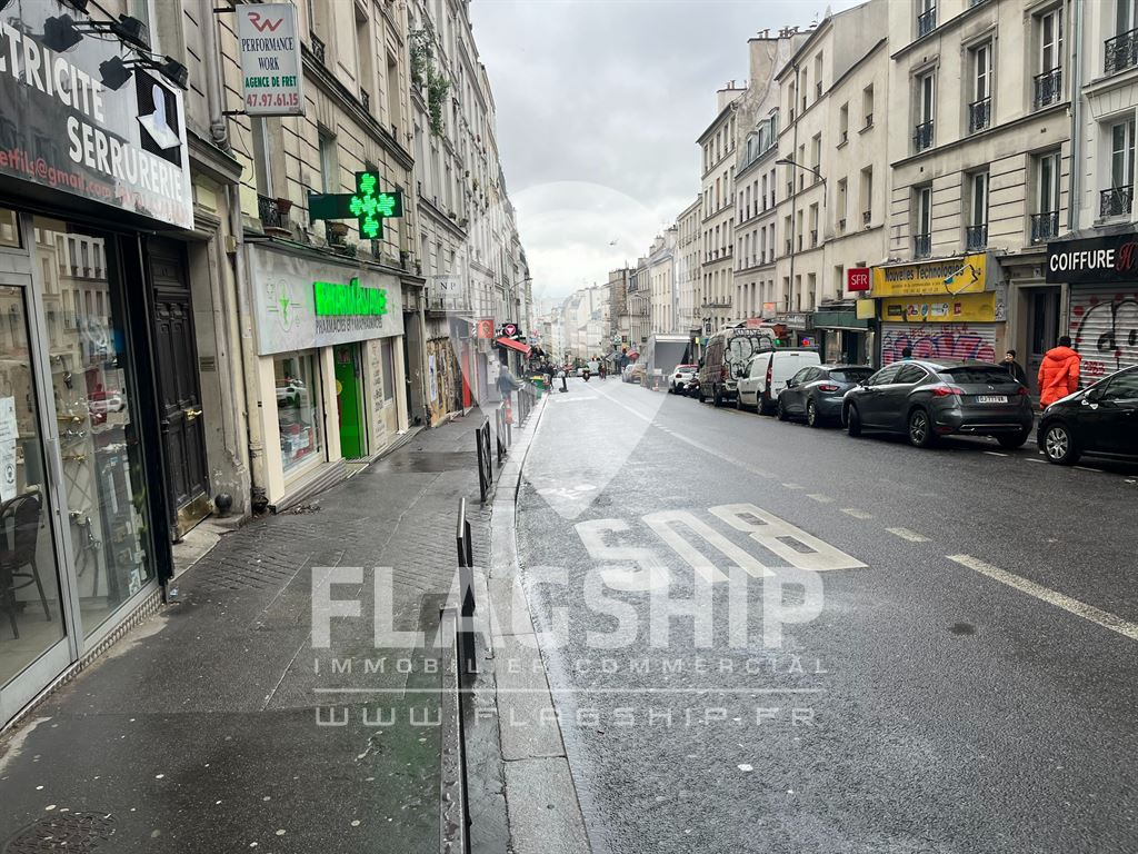 Local Commercial à louer - Paris (75000) - 65 m²