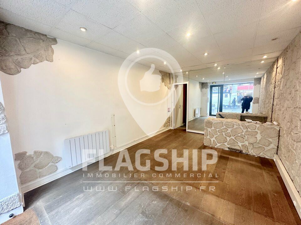 LOCAL COMMERCIAL - 40M2 - PARIS 9E