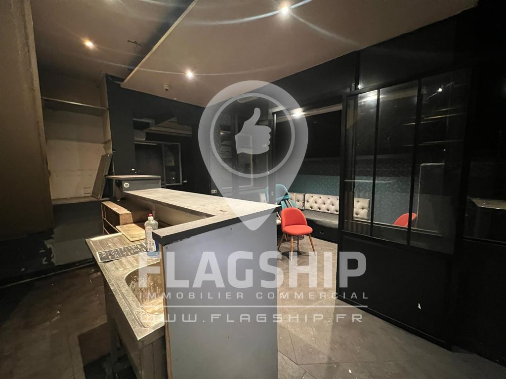 Local Commercial à louer - Paris (75000) - 124 m²