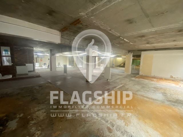 Local Commercial à louer - Paris (75000) - 550 m²