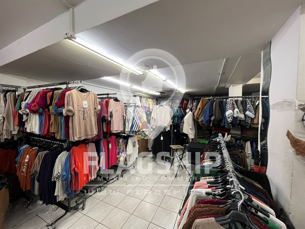 local commercial à vendre - Paris (75000) - 115 m2 - 879 800 €