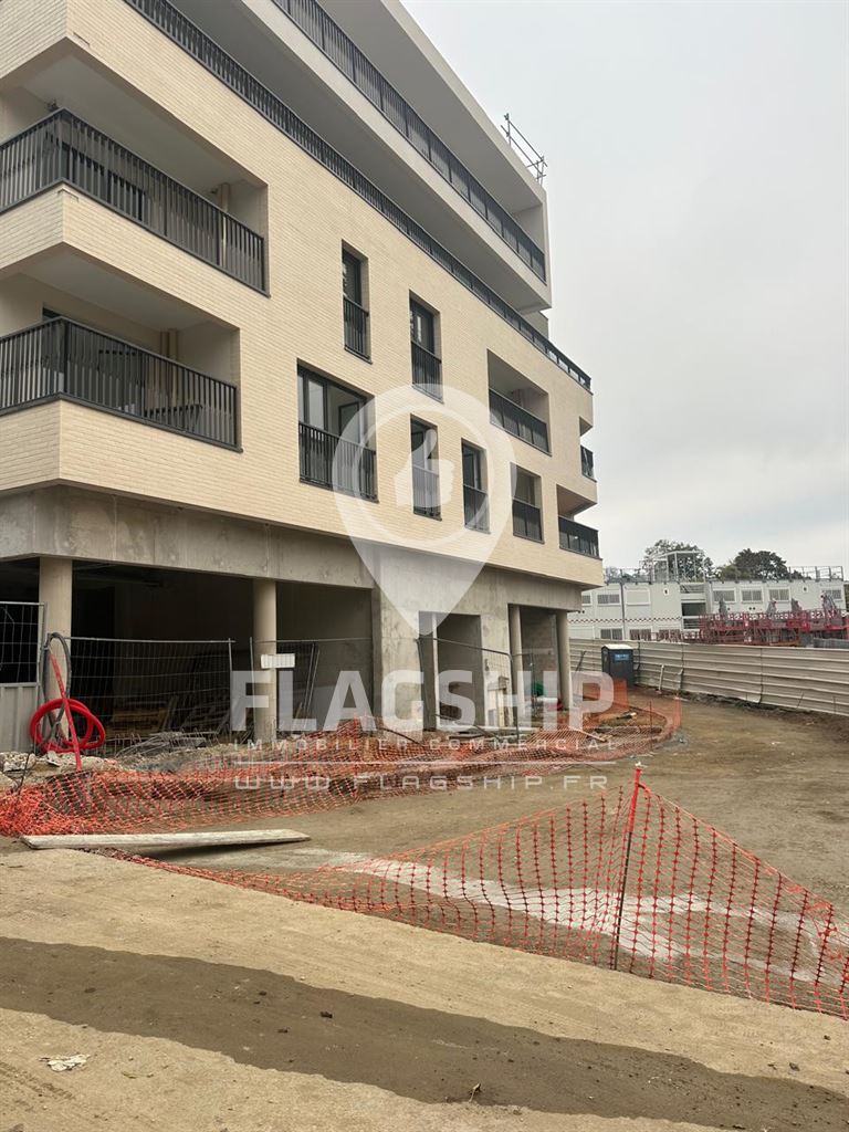 Local Commercial à louer - Sucy-En-Brie (94370) - 237 m²