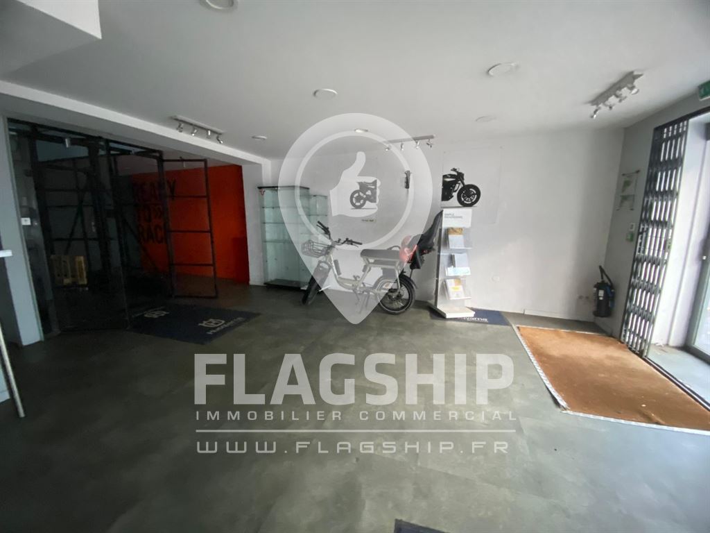 location pure local place de la bastille