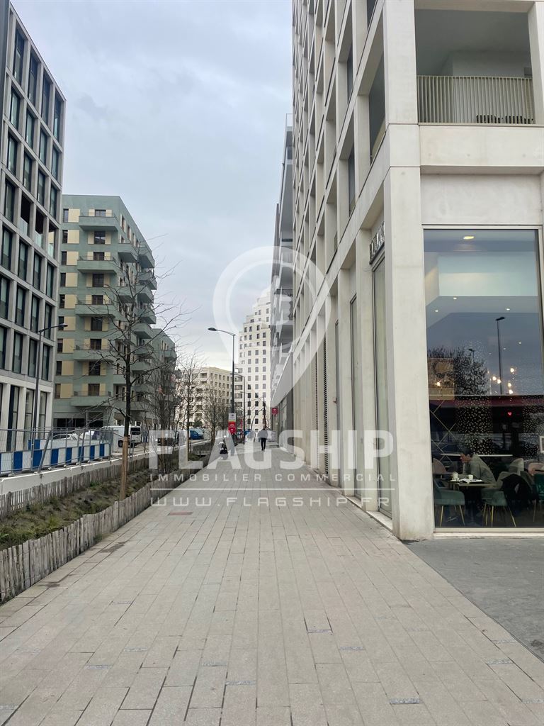 Local Commercial à louer - Asnières-Sur-Seine (92600) - 152 m²