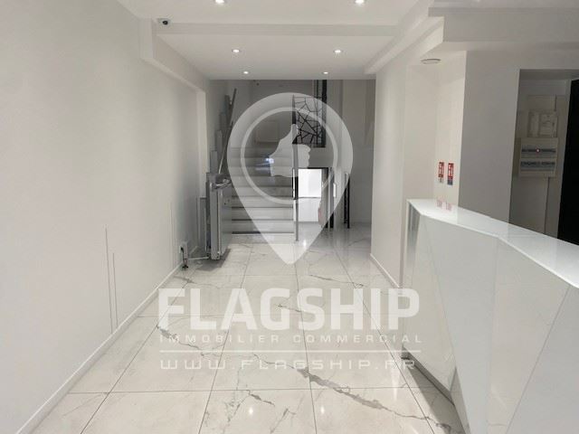 local commercial à vendre - Paris (75000) - 245 m2 - 1 431 000 €