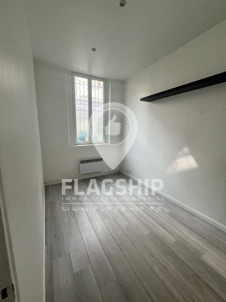 Local Commercial à louer - Paris (75000) - 48 m²