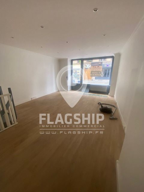 BOUTIQUE 75 m² RUE DE ROCHECHOUART