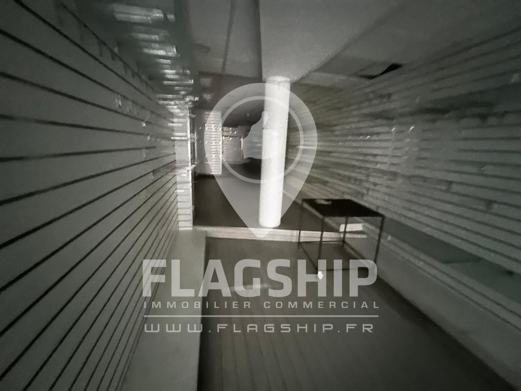 Local Commercial à louer - Suresnes (92150) - 250 m²